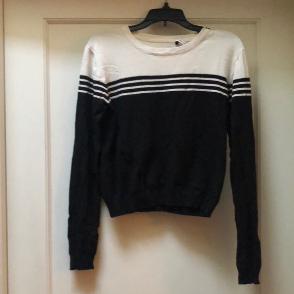 Brandy Melville Other - Brandy Melville Sweater